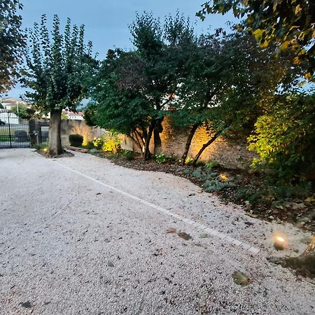 Chez Emma Et Louise - Maison Individuelle Avec Stationnement Gratuit Mâcon Exterior foto